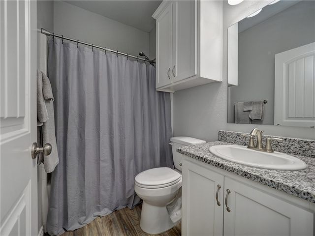 350 N 10th St, Aransas Pass, TX 78336