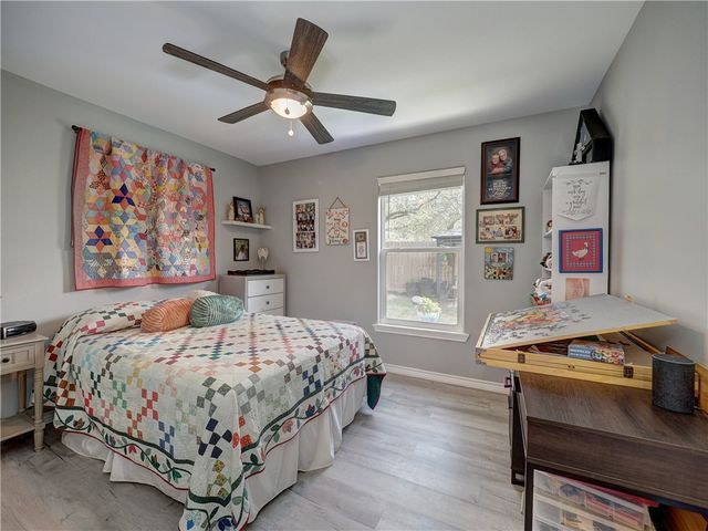350 N 10th St, Aransas Pass, TX 78336