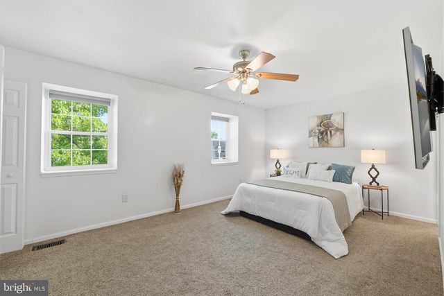 1704 W BANCROFT LN, Crofton, MD 21114