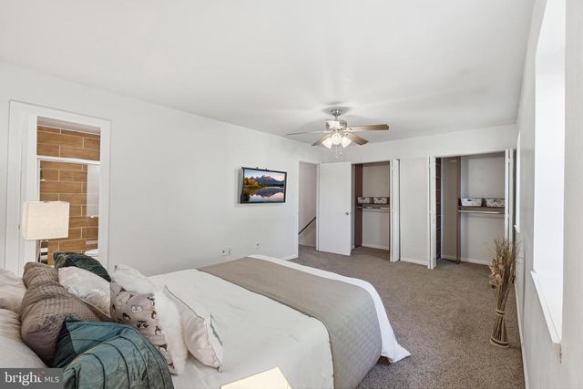 1704 W BANCROFT LN, Crofton, MD 21114