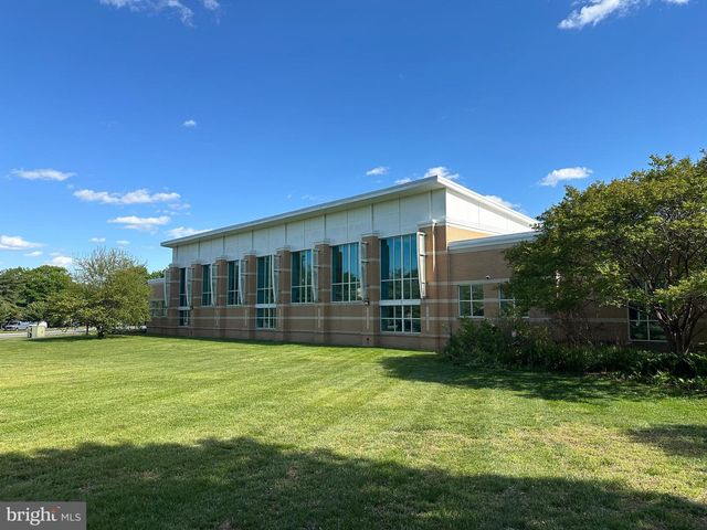 1704 W BANCROFT LN, Crofton, MD 21114