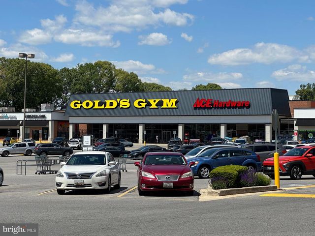 1704 W BANCROFT LN, Crofton, MD 21114