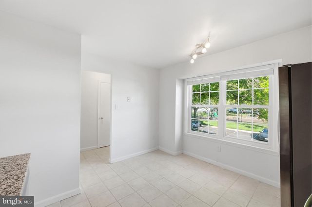 1704 W BANCROFT LN, Crofton, MD 21114