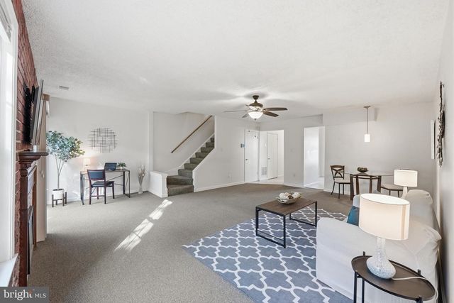 1704 W BANCROFT LN, Crofton, MD 21114