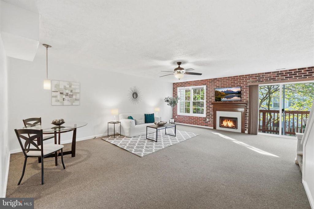 1704 W BANCROFT LN, Crofton, MD 21114
