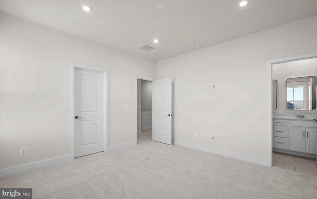 127 HEYFORD DR, Stephenson, VA 22656