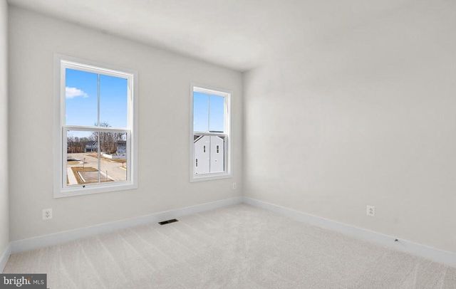 127 HEYFORD DR, Stephenson, VA 22656