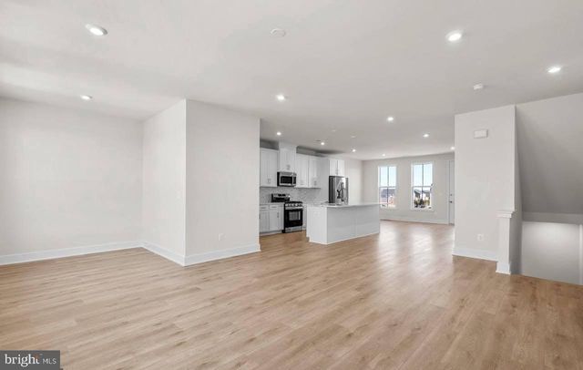 127 HEYFORD DR, Stephenson, VA 22656