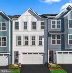 127 HEYFORD DR, Stephenson, VA 22656