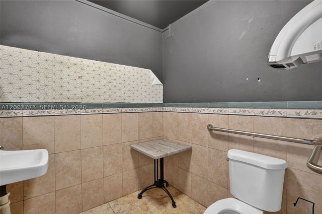 Cafeteria & Sports Bar For Sale In Hialeah, Hialeah, FL 33010