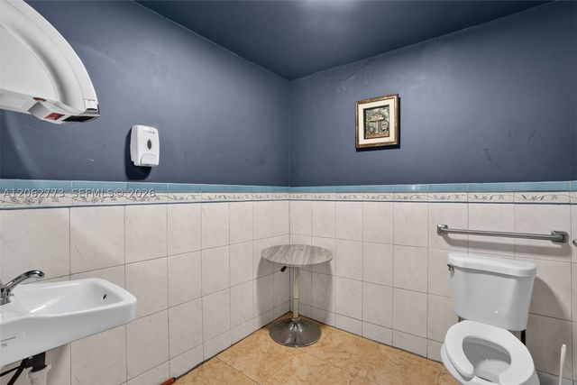Cafeteria & Sports Bar For Sale In Hialeah, Hialeah, FL 33010
