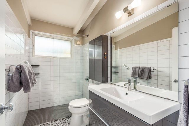 3210 Kioka Avenue, Columbus, OH 43221