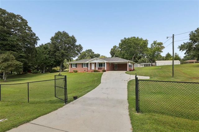 2833 Crabapple Circle, Dacula, GA 30019