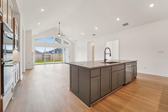 9906 Hunters Run Drive, Missouri City, TX 77459