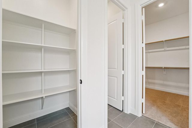 9906 Hunters Run Drive, Missouri City, TX 77459