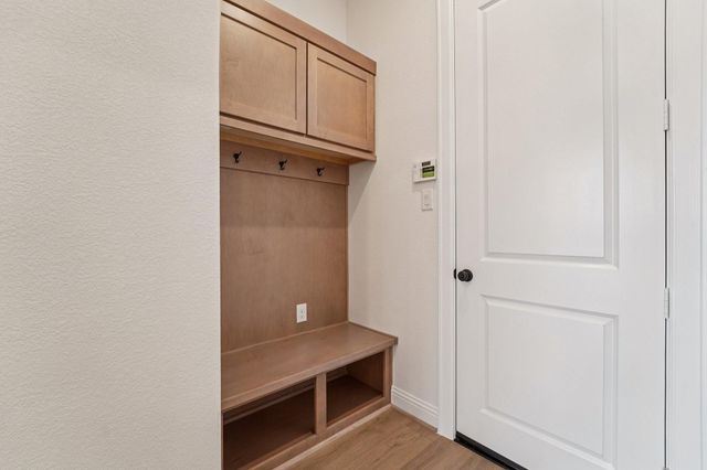 9906 Hunters Run Drive, Missouri City, TX 77459
