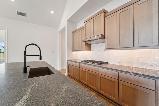 9906 Hunters Run Drive, Missouri City, TX 77459