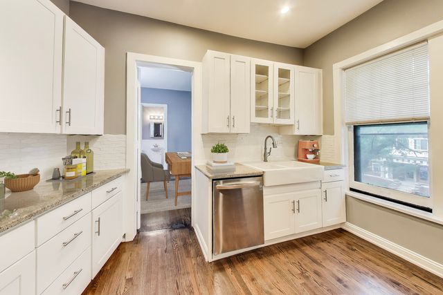 1615 E Hyde Park Boulevard 2, Chicago, IL 60615