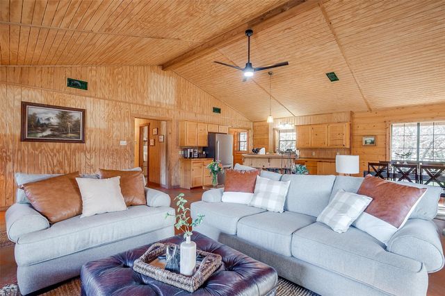 1348 County Road 2013, Glen Rose, TX 76690