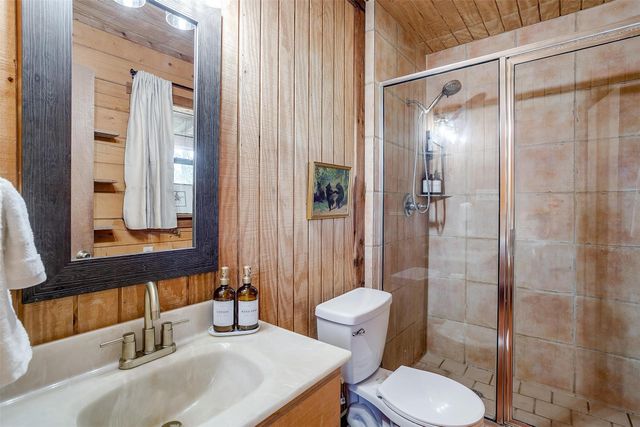 1348 County Road 2013, Glen Rose, TX 76690