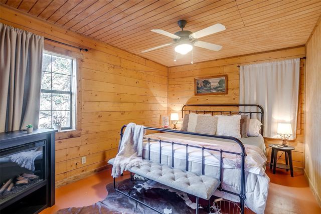 1348 County Road 2013, Glen Rose, TX 76690