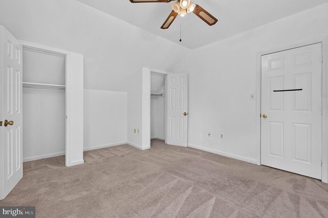 8209 SUNSET DR, Manassas, VA 20110