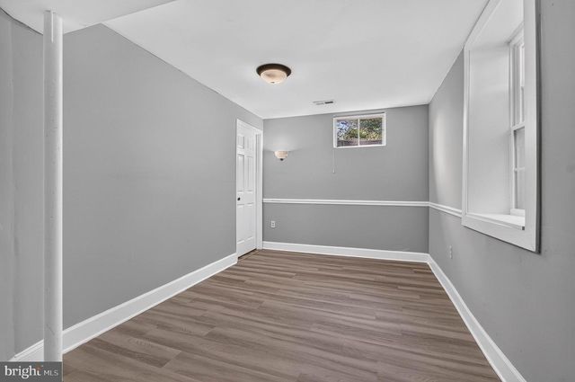 8209 SUNSET DR, Manassas, VA 20110
