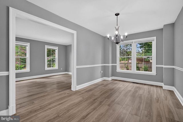 8209 SUNSET DR, Manassas, VA 20110