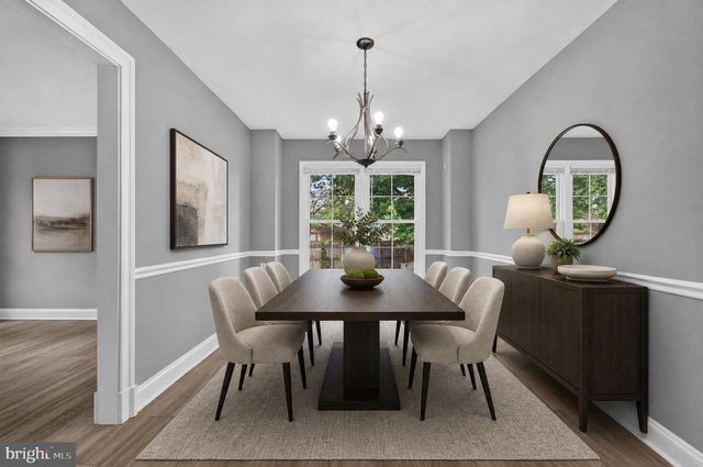 8209 SUNSET DR, Manassas, VA 20110