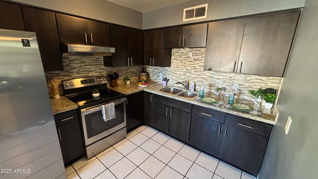 3626 N 37TH Street 8, Phoenix, AZ 85018
