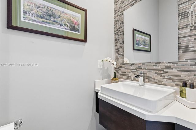 1609 NE 18th Ave, Fort Lauderdale, FL 33305