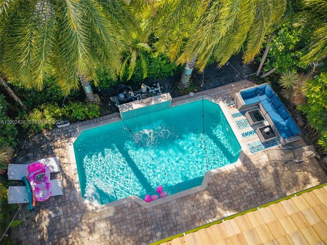 1609 NE 18th Ave, Fort Lauderdale, FL 33305