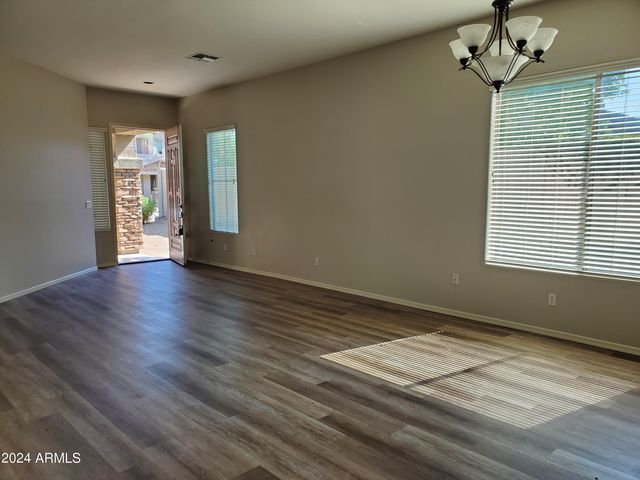 3225 W LEISURE Lane, Phoenix, AZ 85086