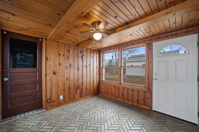 2538 S 75th STREET, West Allis, WI 53219