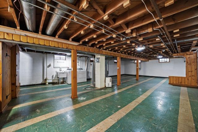 2538 S 75th STREET, West Allis, WI 53219