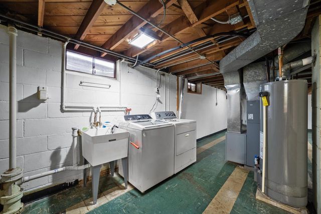 2538 S 75th STREET, West Allis, WI 53219