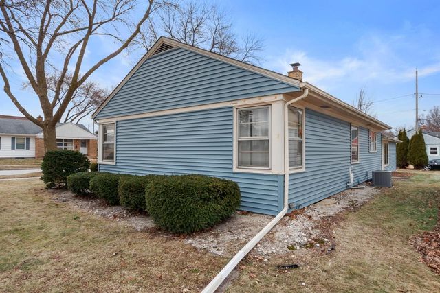 2538 S 75th STREET, West Allis, WI 53219
