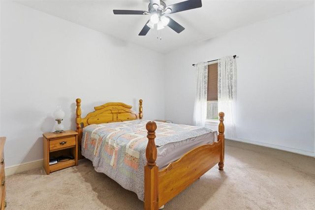 2651 Robinwood Drive E, Moss Bluff, LA 70611