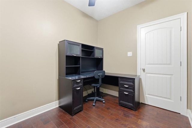 2651 Robinwood Drive E, Moss Bluff, LA 70611