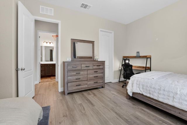 6324 Monument Springs Dr, Rocklin, CA 95677