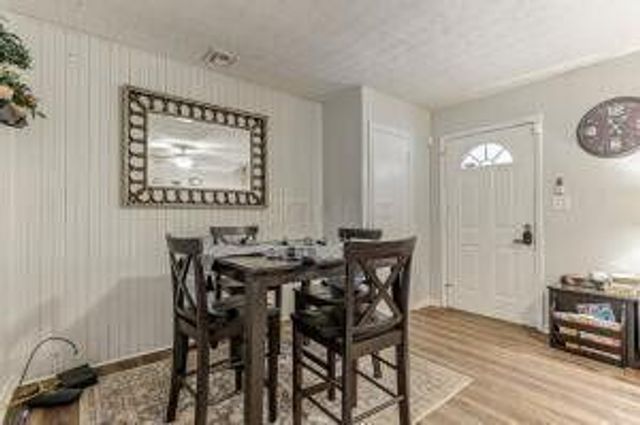 2781 Innis Road, C, Columbus, OH 43224