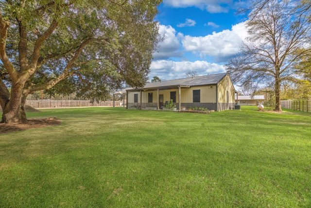 22546 Highway 321, Cleveland, TX 77327
