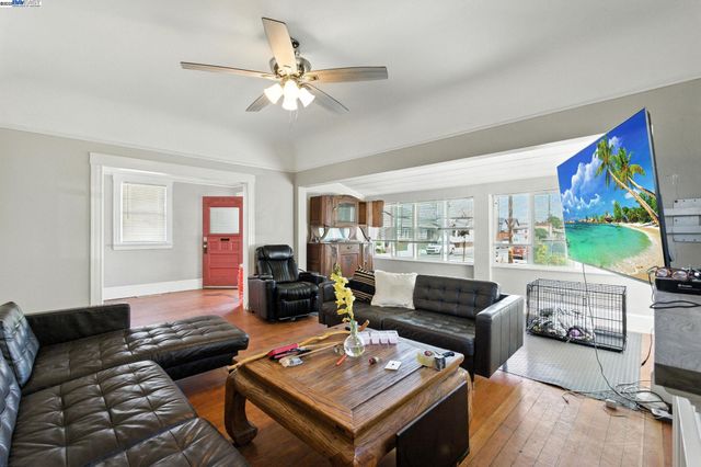 1829 Everett St, Alameda, CA 94501