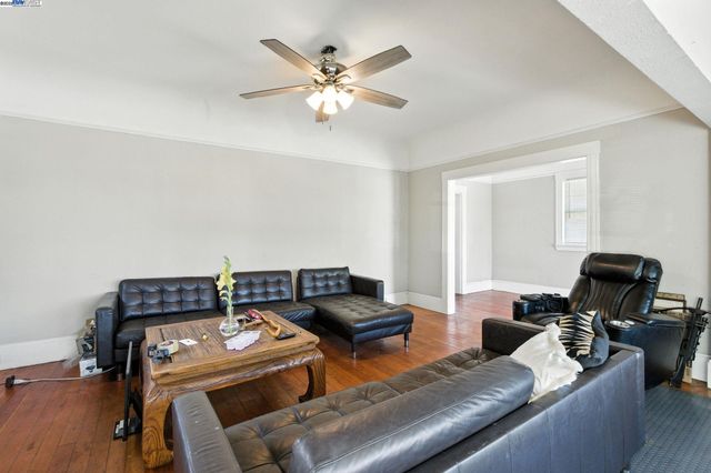 1829 Everett St, Alameda, CA 94501