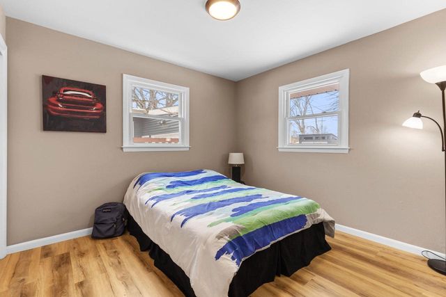 3900 W Kiley AVENUE, Milwaukee, WI 53209