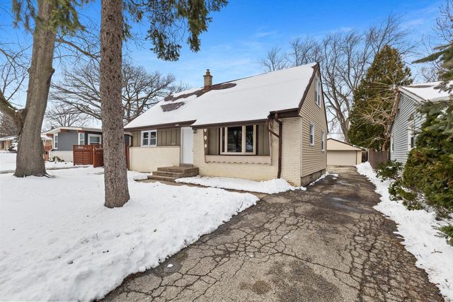 3900 W Kiley AVENUE, Milwaukee, WI 53209