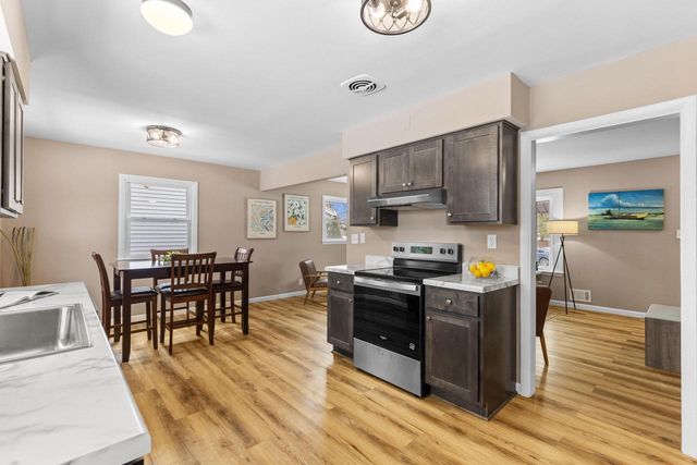 3900 W Kiley AVENUE, Milwaukee, WI 53209