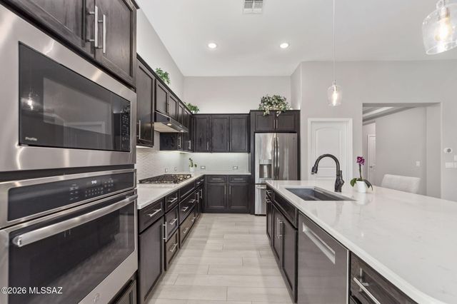 60152 E Blue Palm Drive, Oracle, AZ 85623