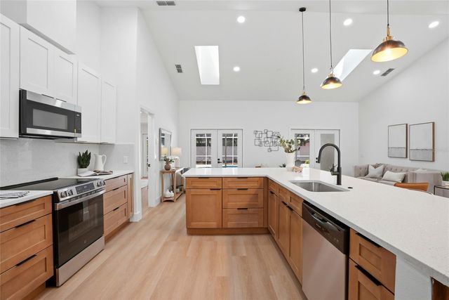 4816 79TH AVENUE PLAZA E, Sarasota, FL 34243