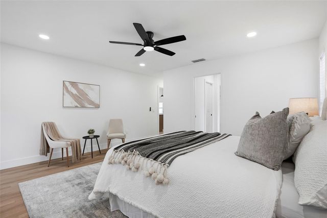 4816 79TH AVENUE PLAZA E, Sarasota, FL 34243